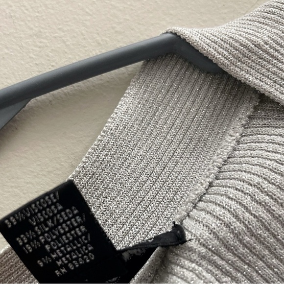 Vintage C'est City Silk Blend Jeweled Elegant Silver V-Neck Sweater - Picture 7 of 8